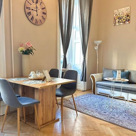 Budapest Palace Apartment - Palace District - Downtown Екстериор снимка