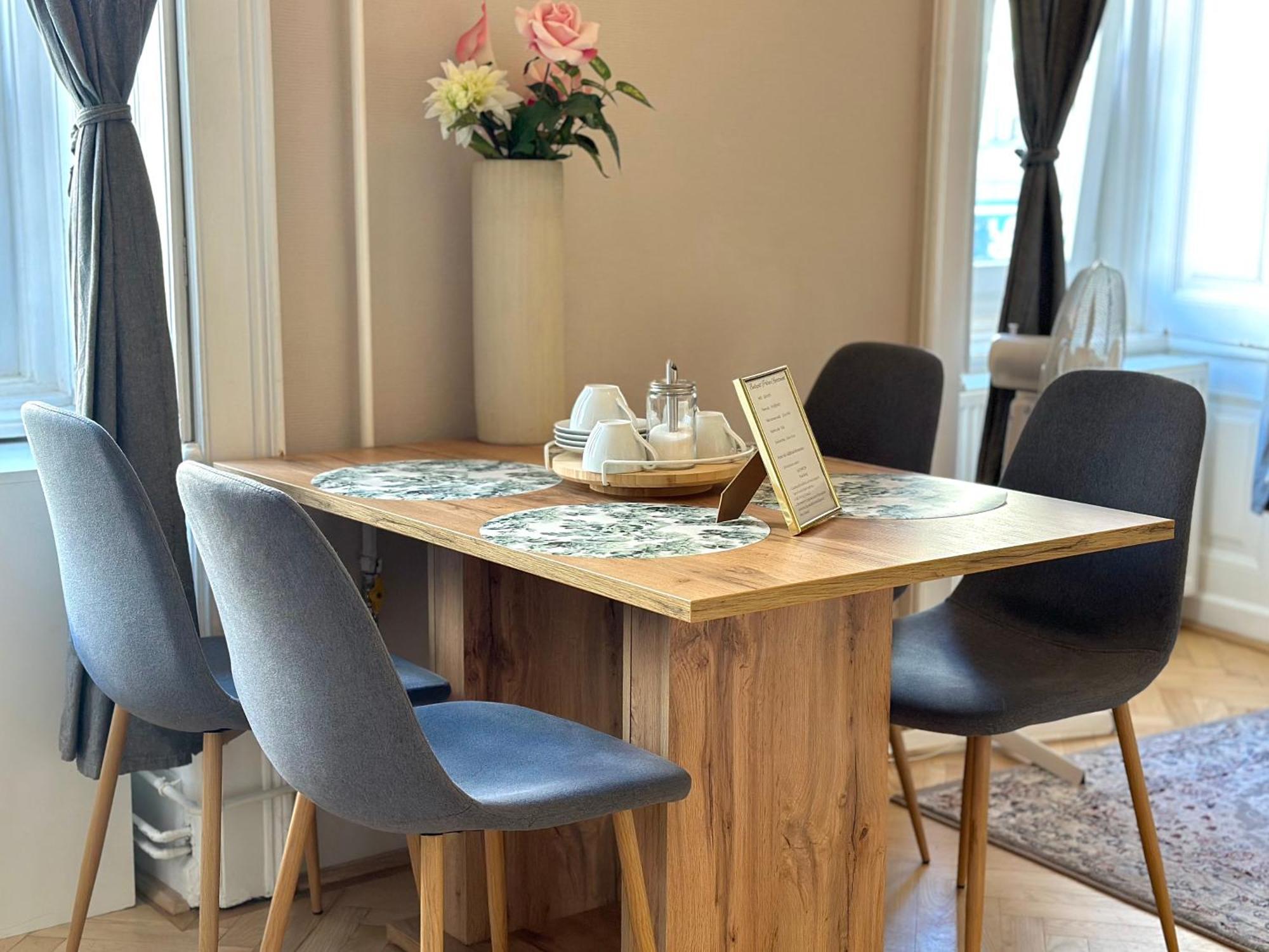 Budapest Palace Apartment - Palace District - Downtown Екстериор снимка