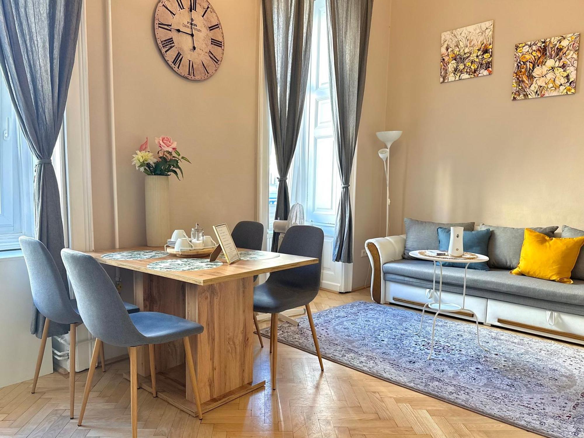 Budapest Palace Apartment - Palace District - Downtown Екстериор снимка